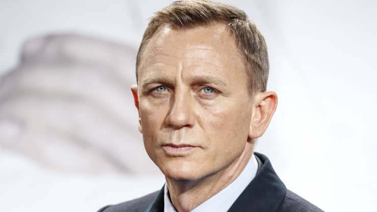 Daniel Craig, i cili ka luajtur pesë herë James Bond, ka një pasuri me vlerë prej 160 milionë dollarësh.