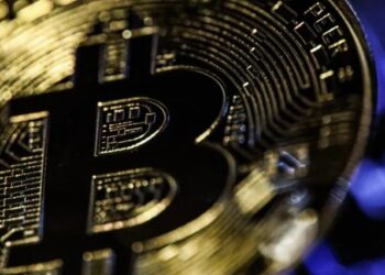 Forcohet “Bitcoin”, kap vlerën 34 mijë USD