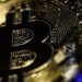 Forcohet “Bitcoin”, kap vlerën 34 mijë USD