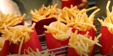 McDonald’s do të japë patate falas çdo të premte