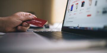 Një vështrim për rritjen e tregtisë elektronike në Shqipëri