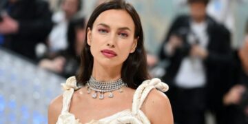 Supermodelja Shayk: Kur isha adoleshente sillesha si djalë