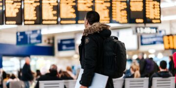 Aeroportet më stresues në botë për të udhëtuar gjatë festave të fund vitit
