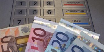Sa para ju duhen për të qenë të lumtur? Evropianët kënaqen me më pak