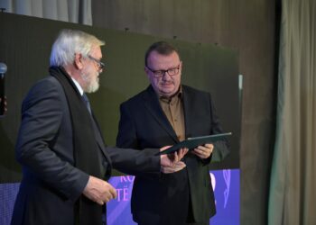 Stefan Çapaliku, shkrimtari i vitit