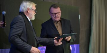 Stefan Çapaliku, shkrimtari i vitit
