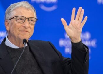 Bill Gates: Super të pasurit duhet të paguajnë më shumë taksa