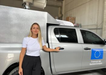 Arjeta Puca, fenomeni shqiptar që udhëheq TIMAK: Së shpejti makina “Made in Albania”