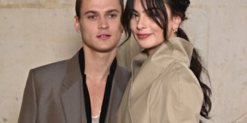 Shkëlqen vajza e Monica Belluccit në javën e Modës në Paris