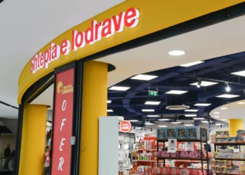 “SHTËPIA E LODRAVE”, TË GJITHA NË NJË VEND PËR VESHJE DHE AKSESORË FËMIJËSH
