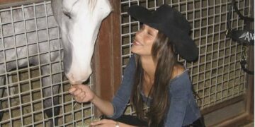 Bella Hadid prezanton të dashurin e ri