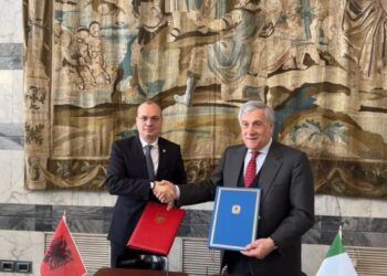 Marrëveshja Shqipëri-Itali, përfitojnë rreth 500 mijë shqiptarë