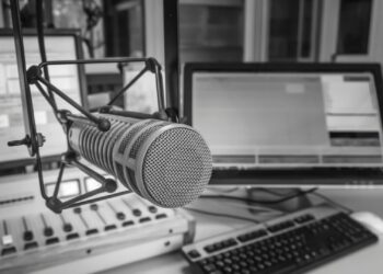 Tetë arsye përse duhet dëgjuar Radio