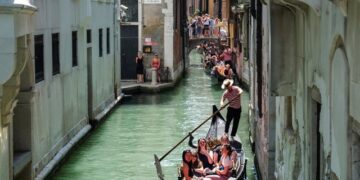 Vendoset taksa turistike në Venecia