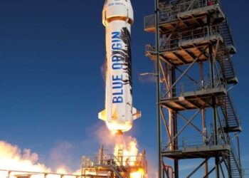 Blue Origin i Bezos nis ekuipazhin e parë në hapësirë të ndërprerë që nga viti 2022