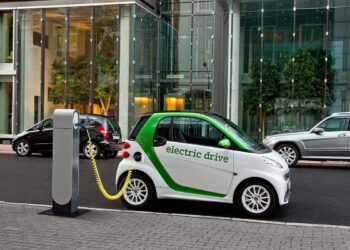 Sa është numri i makinave elektrike në shqipëri?