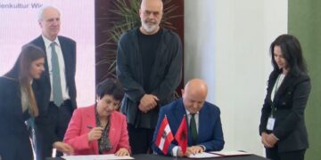 Nënshkruhet marrëveshja e bashkëpunimit mes UBT dhe Universitetit BOKU të Vjenës, Austri