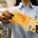 Argjentina e goditur nga inflacioni ka një kartëmonedhë të re, me vlerë vetëm 10 dollarë