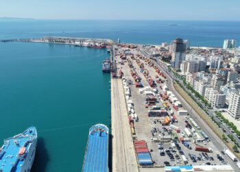 Doganat, 690 milionë euro të ardhura për 4 mujorin, rritet konsumi i mallrave të akcizës