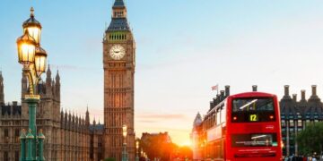 Londra hyn në top 10-shen e listës globale të qyteteve më të shtrenjta