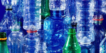 Rreziqet për shëndetin, a duhet të ndalohet plastika në industrinë ushqimore?
