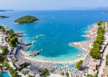 La Nacion: Shqipëria, destinacioni europian që do të ketë një bum turistësh gjatë verës