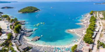 La Nacion: Shqipëria, destinacioni europian që do të ketë një bum turistësh gjatë verës