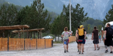 Turistet nga Gjermania dhe Britania për Thethin:  E rekomandojmë për të gjithë