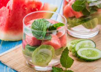 Ushqimet që duhet të jenë pjesë e dietës tuaj në ditët me temperatura të larta