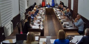 Denaj në Komisionin për Ekonominë dhe Financat: Prodhimi organik, prioritet për të ardhmen e bujqësisë shqiptare