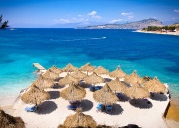 “La Nacion”: Pesë atraksionet turistike të paharrueshme në Shqipëri