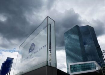 Eurozona po “merr frymë”