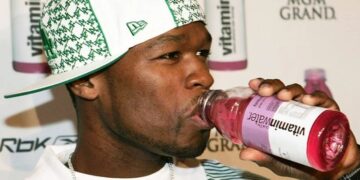 50 Cent bëri $100 milionë vetëm nga një markë uji