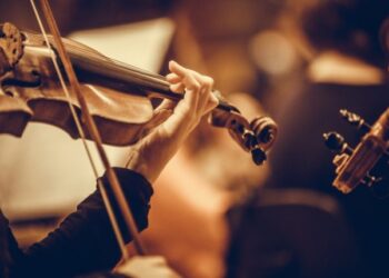 Muzika ndikon në shëndetin mendor dhe ul depresionin