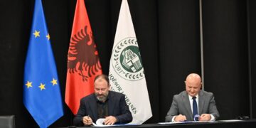 Universiteti Bujqësor i Tiranës nënshkruan marrëveshjen e bashkëpunimit më Ministrin e Shtetit për Pushtetin Vendor
