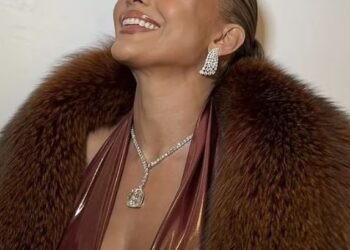 Jennifer Lopez, një super seksi e pavdekshme