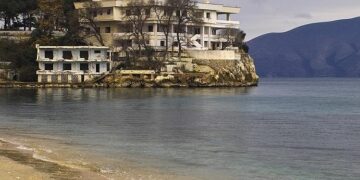 Rezidencat qeveritare do kthehen në hotele luksoze, kompanitë fituese që kalojnë në Fazën 2