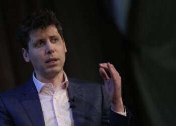 Sam Altman: AI shpik gjëra, ndaj mos i besoni verbërisht ChatGPT-së