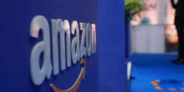 Amazon shkurton mijëra vende pune, i zëvendëson me robotë