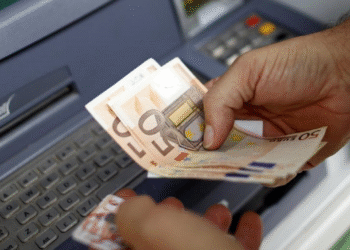 Paga mesatare në Zvicër rritet në 7024 franga