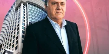Historia dhe jetesa e vështirë e krijuesit të ZARA, Amancio Ortega