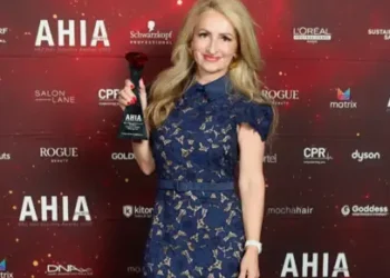 Ariana Mantzaris, shqiptarja në krye të kompanisë australiane, që po udhëheq trendet botërore të bukurisë së flokëve