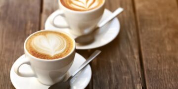Sa kafe është e shëndetshme të pimë në ditë?
