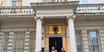 DIASPORA HASJANE TAKIM ME AMBASADORIN FERIZI, KËRKOHET RUAJTJA E INTEGRITETIT HISTORIK DHE ADMINISTRATIV