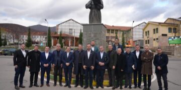Diaspora Hasjane, mur mbrojtës për Bashkinë Has: “Krenaria nuk negociohet”