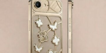 Caviar prezanton një iPhone Air luksoz të mbuluar në ar 24 karat dhe që kushton mbi $11,000