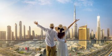 A do t’i reduktojnë shqiptarët pushimet në Dubai? Çobo: Deri më tani çdo rezervim është i pezulluar