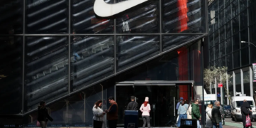 Nike shkurton 1,400 vende pune në raundin e dytë të pushimeve nga puna këtë vit