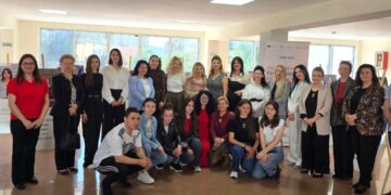 Aktiviteti në Elbasan, diskutime për fuqinë e fjalës në promovimin e barazisë gjinore