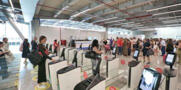 Ndryshojnë rregullat për deklarimin e cash-it në kufi, doganat mund të bllokojnë edhe shuma nën 10 mijë euro